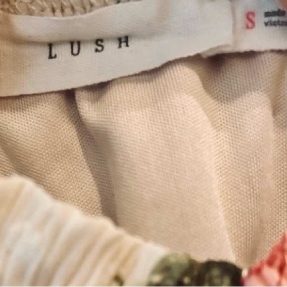 Lush Romantic Floral Off-Shoulder Blouse — Textured Swiss Dot | Size S - Picture 4 of 8